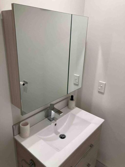 Cheerful 2 Bedroom Townhouse In Addington! Κράισττσερτς Εξωτερικό φωτογραφία